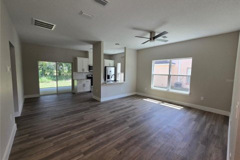 Appartement à louer à Spring Hill, Floride: 2 chambres, 95.69 m2 № 1774076 - photo 6