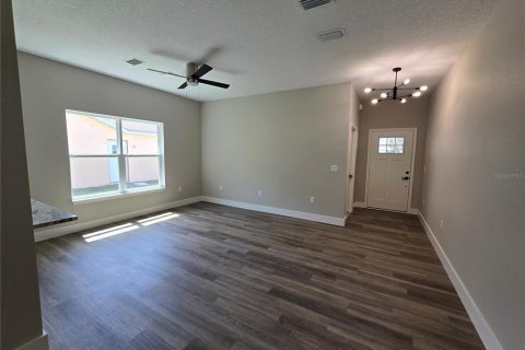 Appartement à louer à Spring Hill, Floride: 2 chambres, 95.69 m2 № 1774076 - photo 4