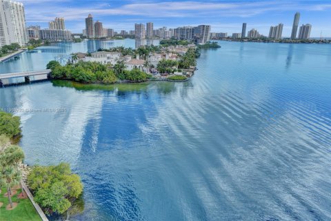 Купить кондоминиум в Авентура, Флорида 2 спальни, 200.11м2, № 1951647 - фото 3