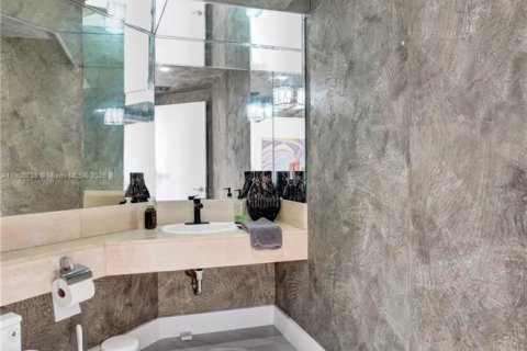 Купить кондоминиум в Авентура, Флорида 2 спальни, 200.11м2, № 1951647 - фото 30