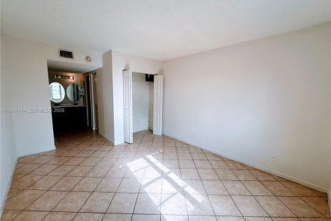 Condo in Deerfield Beach, Florida, 1 bedroom  № 2152729 - photo 6