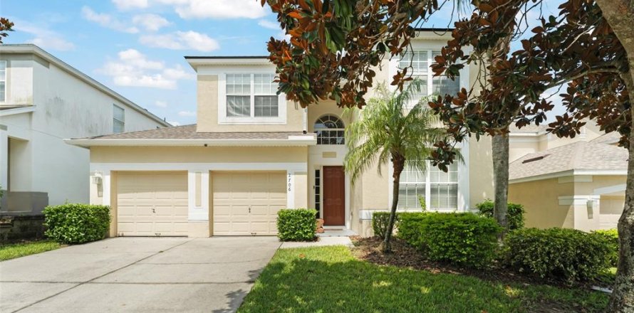 House in Kissimmee, Florida 5 bedrooms, 213.4 sq.m. № 1841583