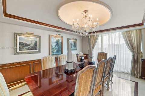 Купить кондоминиум в Авентура, Флорида 5 спален, 397.71м2, № 1839514 - фото 16