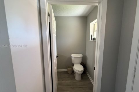 Casa en venta en Dania Beach, Florida, 3 dormitorios, 128.21 m2 № 2057120 - foto 18