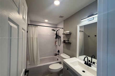 Casa en venta en Dania Beach, Florida, 3 dormitorios, 128.21 m2 № 2057120 - foto 8