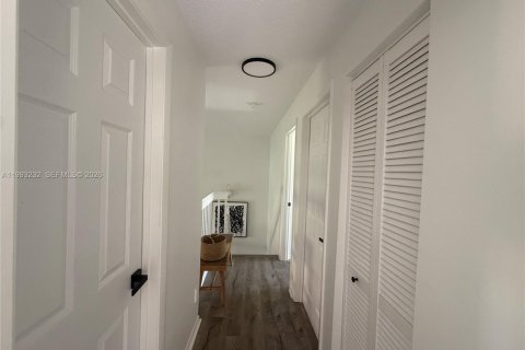 Casa en venta en Dania Beach, Florida, 3 dormitorios, 128.21 m2 № 2057120 - foto 7