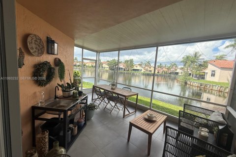 Casa en venta en Dania Beach, Florida, 3 dormitorios, 128.21 m2 № 2057120 - foto 13