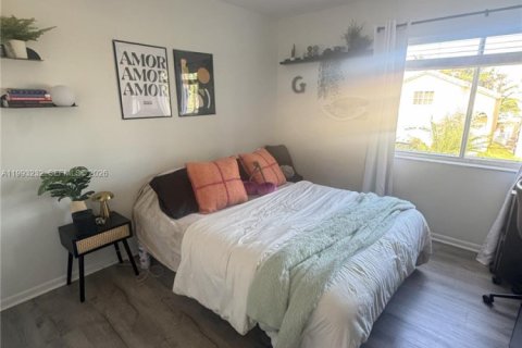 Casa en Dania Beach, Florida 3 dormitorios, 128.21 m2 № 2057120