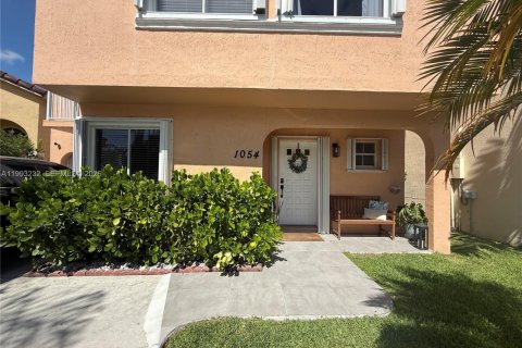 Casa en venta en Dania Beach, Florida, 3 dormitorios, 128.21 m2 № 2057120 - foto 16