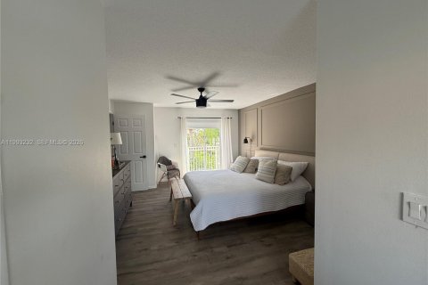 Casa en venta en Dania Beach, Florida, 3 dormitorios, 128.21 m2 № 2057120 - foto 4