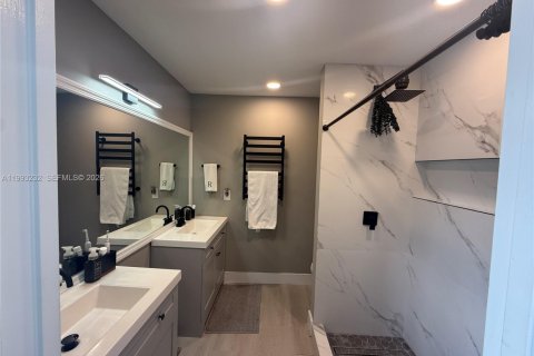 Casa en venta en Dania Beach, Florida, 3 dormitorios, 128.21 m2 № 2057120 - foto 3