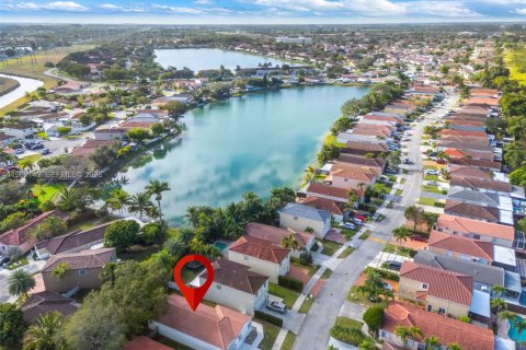 Villa ou maison à vendre à Miami, Floride: 3 chambres, 130.62 m2 № 2080903 - photo 25