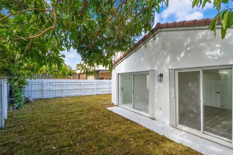 Villa ou maison à vendre à Miami, Floride: 3 chambres, 130.62 m2 № 2080903 - photo 22