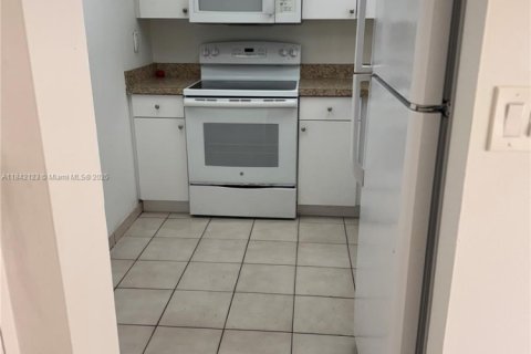 Copropriété à vendre à Miami, Floride: 2 chambres, 83.43 m2 № 1834489 - photo 8