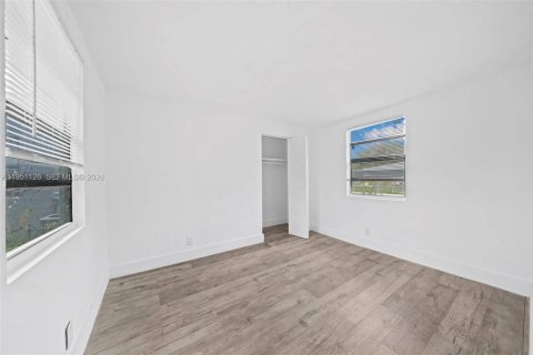 Immobilier commercial à vendre à Fort Lauderdale, Floride: 137.96 m2 № 2007205 - photo 18