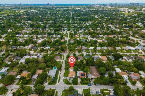 Immobilier commercial à vendre à Fort Lauderdale, Floride: 137.96 m2 № 2007205 - photo 26