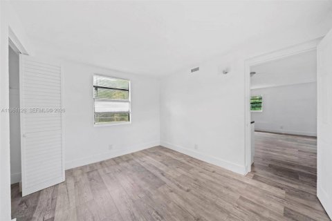 Immobilier commercial à vendre à Fort Lauderdale, Floride: 137.96 m2 № 2007205 - photo 20