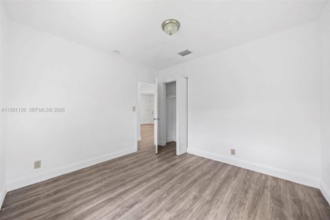 Immobilier commercial à vendre à Fort Lauderdale, Floride: 137.96 m2 № 2007205 - photo 7