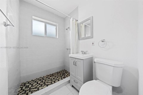 Immobilier commercial à vendre à Fort Lauderdale, Floride: 137.96 m2 № 2007205 - photo 5