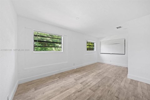 Immobilier commercial à vendre à Fort Lauderdale, Floride: 137.96 m2 № 2007205 - photo 14