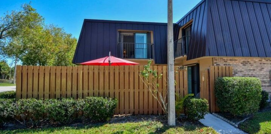 Touwnhouse à Stuart, Floride 2 chambres, 119.66 m2 № 1059998