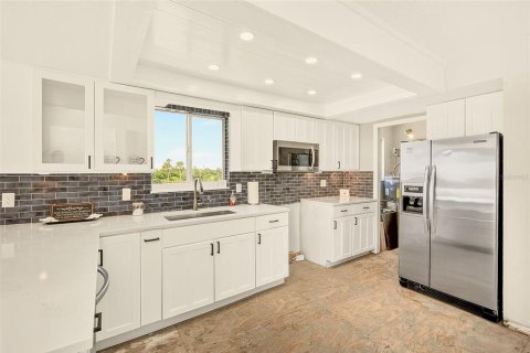 Villa ou maison à vendre à Seminole, Floride: 3 chambres, 151.62 m2 № 2428934 - photo 2