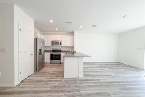 Touwnhouse à louer à Wesley Chapel, Floride: 3 chambres, 135.92 m2 № 2106054 - photo 4