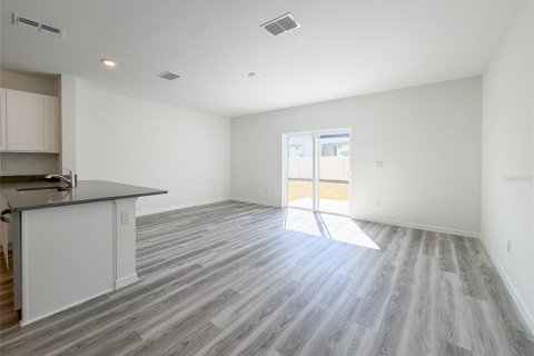Touwnhouse à louer à Wesley Chapel, Floride: 3 chambres, 135.92 m2 № 2106054 - photo 5