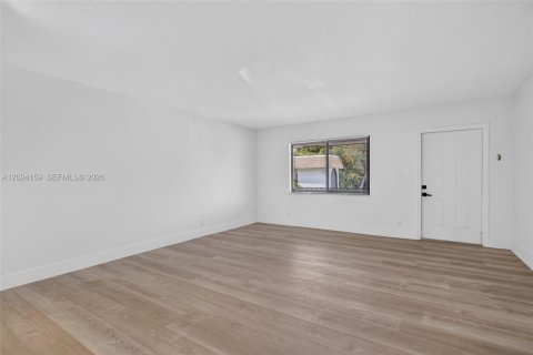 Apartamento en alquiler en Wilton Manors, Florida, 2 dormitorios, 83.61 m2 № 2087592 - foto 8