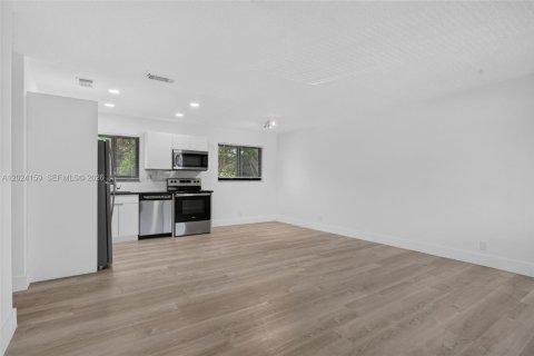 Apartamento en alquiler en Wilton Manors, Florida, 2 dormitorios, 83.61 m2 № 2087592 - foto 5