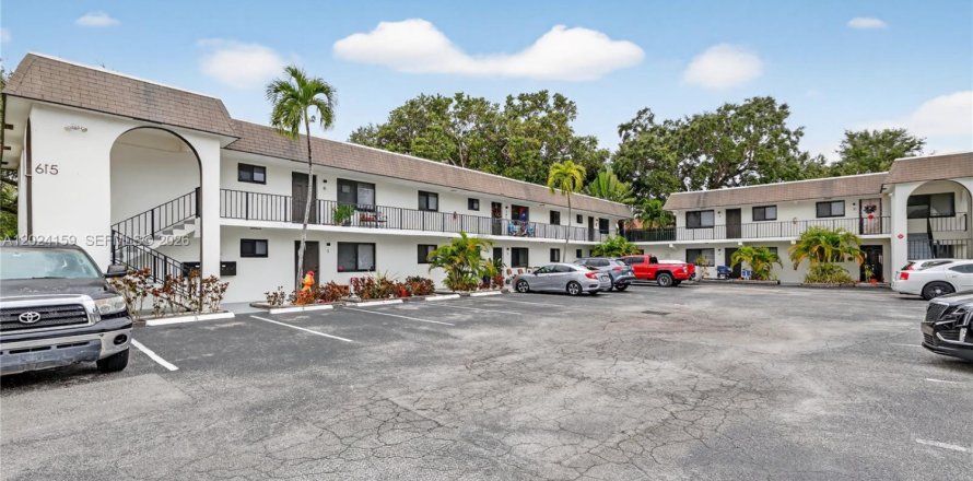 Apartamento en Wilton Manors, Florida 2 dormitorios, 83.61 m2 № 2087592