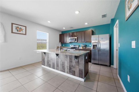 Villa ou maison à louer à Davenport, Floride: 4 chambres, 234.67 m2 № 2411604 - photo 10