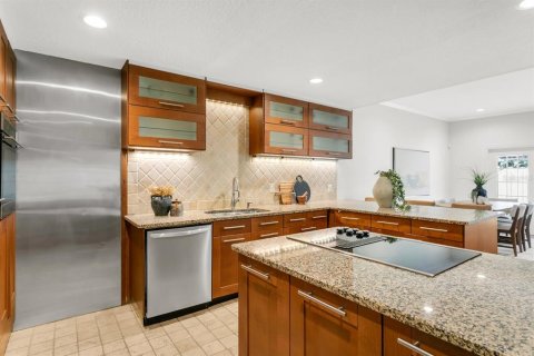 Touwnhouse à vendre à Tampa, Floride: 3 chambres, 162.67 m2 № 1914313 - photo 18