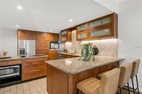Touwnhouse à vendre à Tampa, Floride: 3 chambres, 162.67 m2 № 1914313 - photo 16