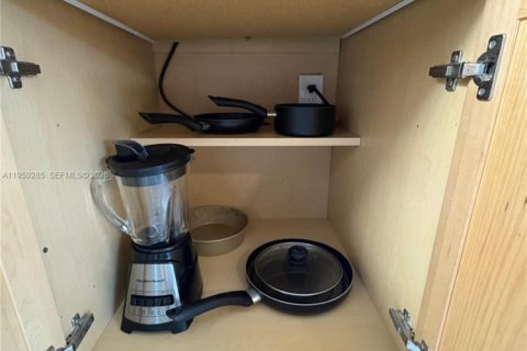 Apartment in Pompano Beach, Florida 1 bedroom, 50.17 sq.m. № 2018115 - photo 6