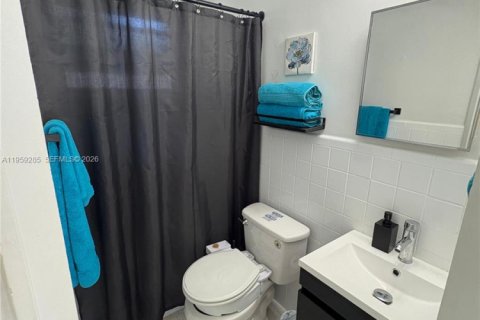 Apartment in Pompano Beach, Florida 1 bedroom, 50.17 sq.m. № 2018115 - photo 8