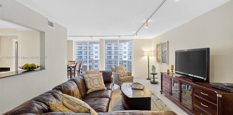 Condo à Miami Beach, Floride, 2 chambres  № 1946008