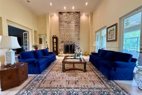 House in Homestead, Florida 4 bedrooms, 439.99 sq.m. № 2069622 - photo 11