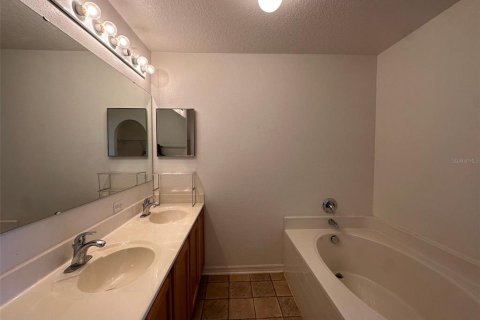 Casa en alquiler en Auburndale, Florida, 4 dormitorios, 261.8 m2 № 1900865 - foto 19