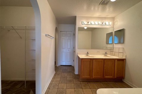 Casa en alquiler en Auburndale, Florida, 4 dormitorios, 261.8 m2 № 1900865 - foto 18