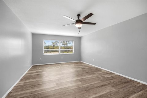 Condo in Gulfport, Florida, 1 bedroom  № 2212932 - photo 2