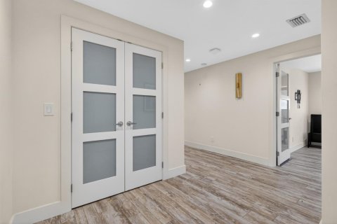 Купить коммерческую недвижимость в Делрей-Бич, Флорида № 2154124 - фото 19