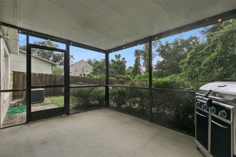Villa ou maison à vendre à Oviedo, Floride: 3 chambres, 131.83 m2 № 2334306 - photo 21