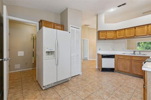 Villa ou maison à vendre à Oviedo, Floride: 3 chambres, 131.83 m2 № 2334306 - photo 9