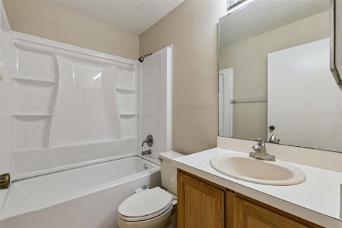 Villa ou maison à vendre à Oviedo, Floride: 3 chambres, 131.83 m2 № 2334306 - photo 18