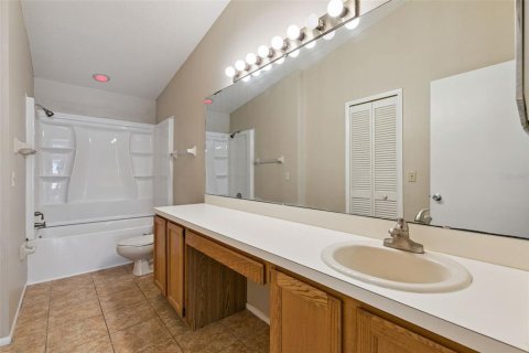 Villa ou maison à vendre à Oviedo, Floride: 3 chambres, 131.83 m2 № 2334306 - photo 14