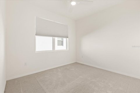 Villa ou maison à louer à Wildwood, Floride: 3 chambres, 168.15 m2 № 2156095 - photo 9