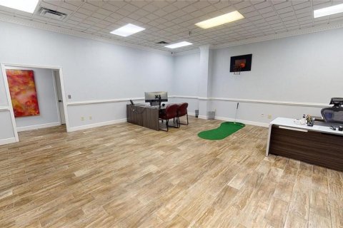 Commercial property in Lake Mary, Florida 520.25 sq.m. № 2210870 - photo 4