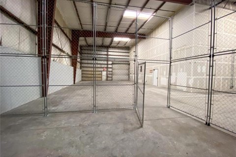 Commercial property in Lake Mary, Florida 520.25 sq.m. № 2210870 - photo 17