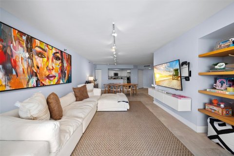 Condo in Miami Beach, Florida, 3 bedrooms  № 1705491 - photo 11